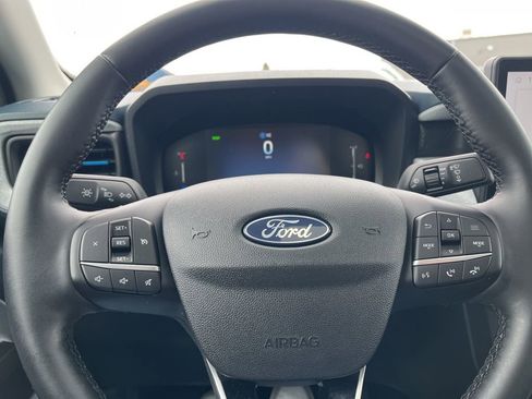 Used 2025 Ford Maverick XLT w/ XLT Luxury Package image 16