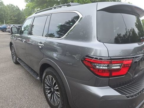 Certified 2023 Nissan Armada SL w/ Midnight Edition Package AWD/4WD image 3
