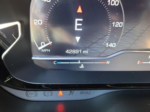 Used 2023 GMC Yukon Denali Ultimate w/ LPO, Floor Liner Package AWD/4WD image 35
