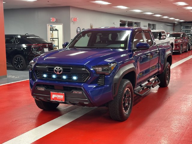 Used 2024 Toyota Tacoma TRD Off-Road AWD/4WD image 7