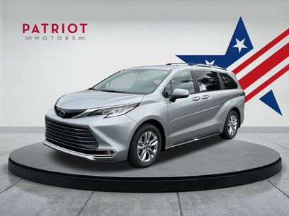 New 2025 Toyota Sienna Limited