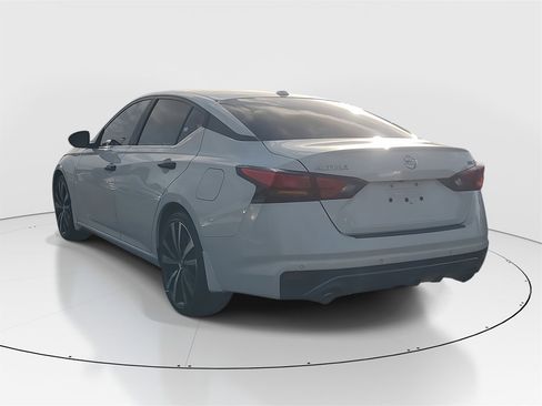 Used 2020 Nissan Altima 2.5 SR w/ Premium Package image 6