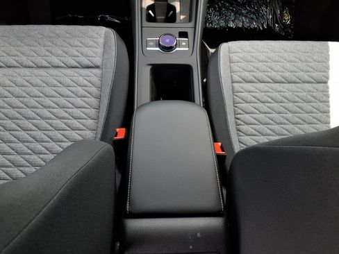 New 2026 Volkswagen Tiguan S AWD/4WD image 18