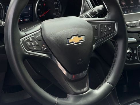 Used 2024 Chevrolet Equinox LT FWD image 23