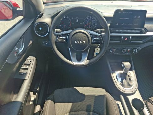 Used 2023 Kia Forte LXS w/ LXS Technology Package FWD image 11