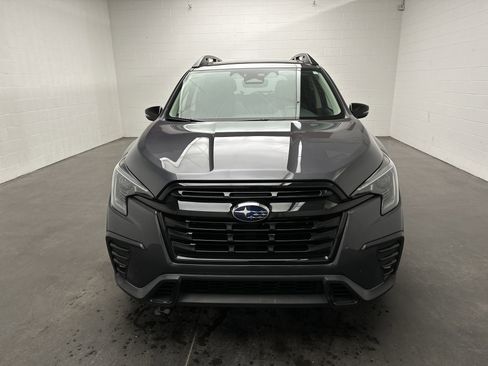 Used 2023 Subaru Ascent Onyx Edition image 3