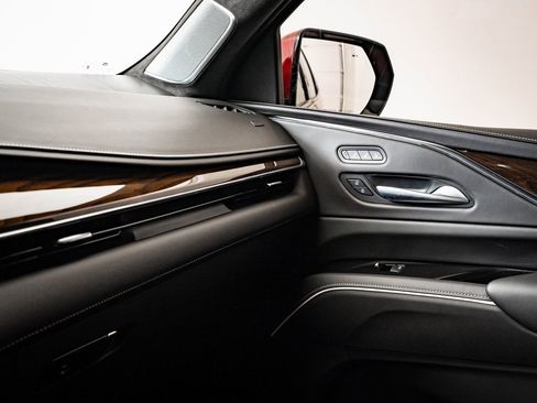 Used 2024 Cadillac Escalade Sport Platinum image 45