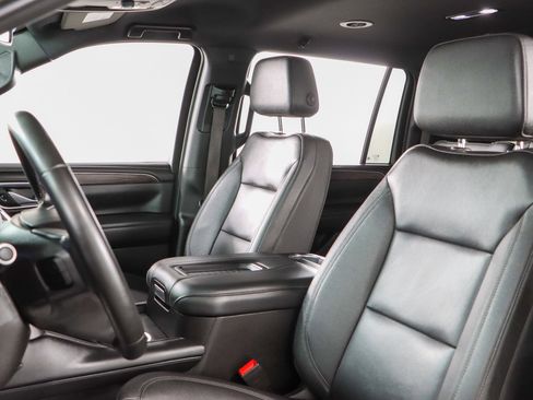 Used 2023 Chevrolet Suburban LT image 26