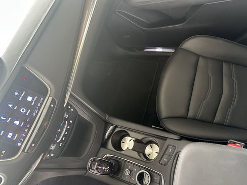 Certified 2023 Cadillac XT5 Sportv w/ Platinum Package image 33