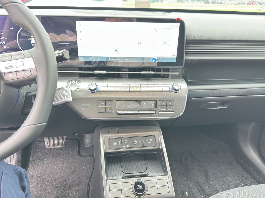 Used 2025 Hyundai Kona SEL FWD image 18