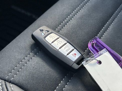 Used 2025 Mitsubishi Outlander SE image 29