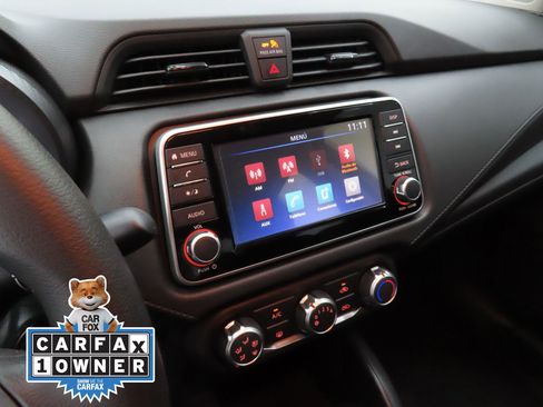 Used 2025 Nissan Versa S w/ Trunk Package image 16