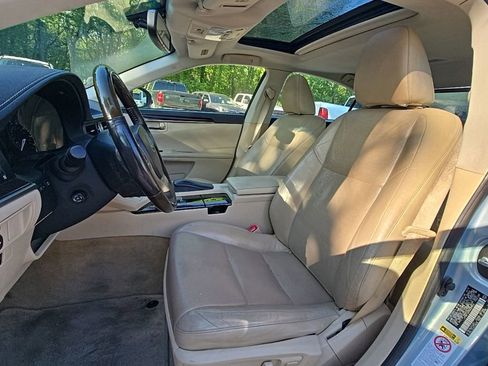 Used 2013 Lexus ES 350 w/ Luxury Pkg FWD image 14
