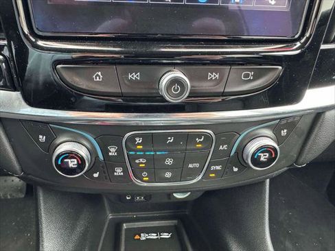 Used 2021 Chevrolet Traverse High Country image 30