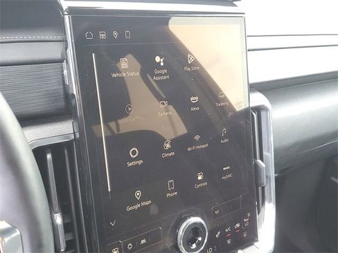 Used 2025 GMC Acadia Elevation image 18