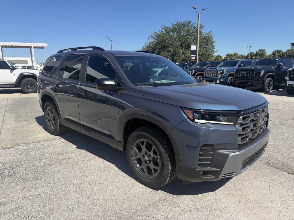 New 2026 Honda Pilot TrailSport image 2