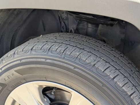 Used 2025 Toyota RAV4 XLE image 31