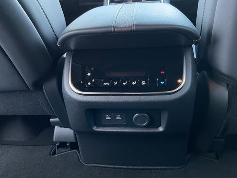 New 2026 Nissan Armada SL image 24