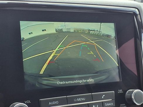 Used 2022 Nissan Frontier SV image 7