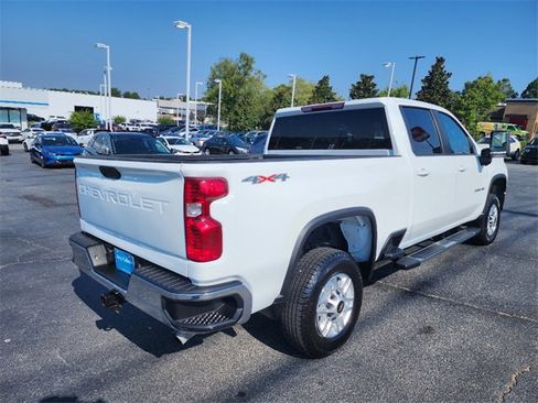 Used 2024 Chevrolet Silverado 2500 LT image 7