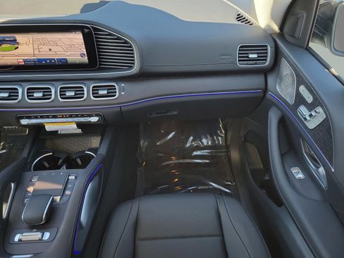 New 2026 Mercedes-Benz GLS 450 4MATIC image 16