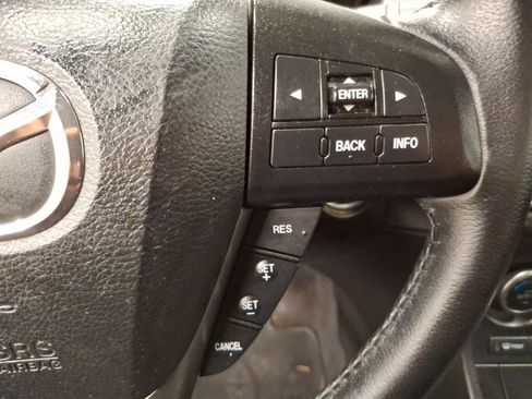 Used 2013 MAZDA MAZDA3 i Touring image 19