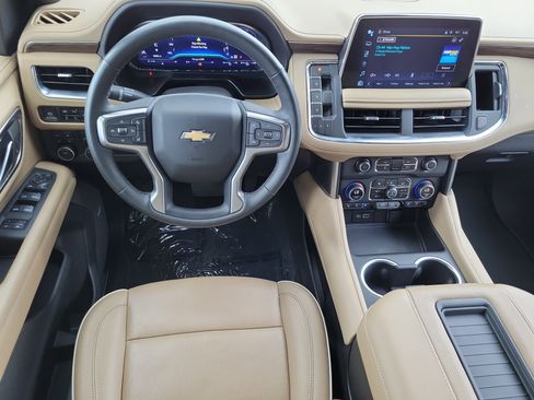 Used 2024 Chevrolet Tahoe Premier AWD/4WD image 9