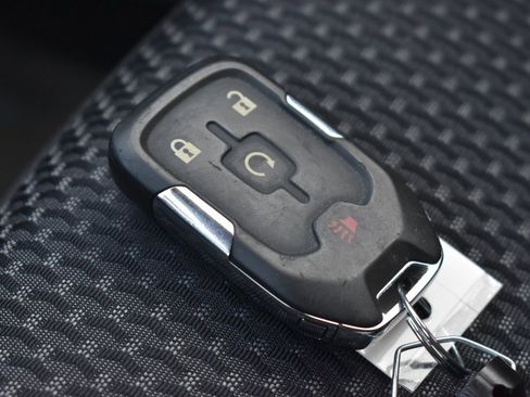 Used 2022 GMC Terrain SLE w/ Driver Convenience Package image 13