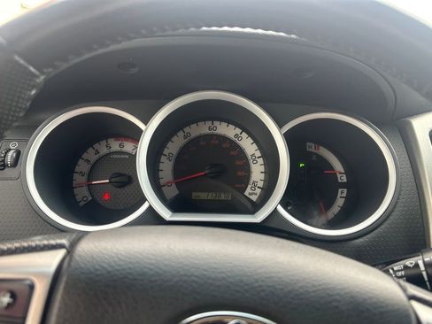Used 2013 Toyota Tacoma PreRunner image 19
