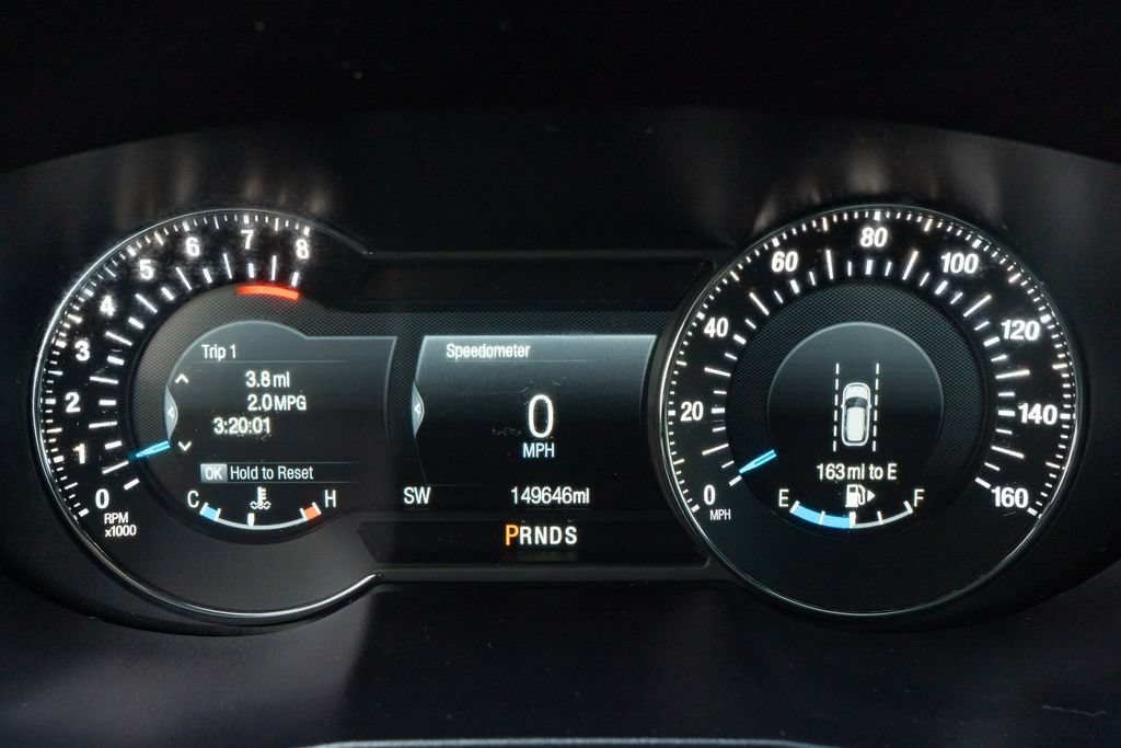 Used 2018 Ford Explorer Platinum AWD/4WD image 3