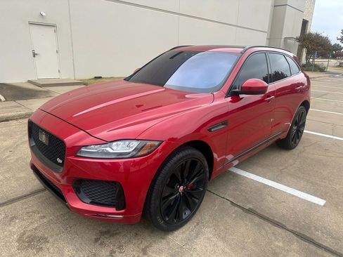 Used 2020 Jaguar F-PACE S image 1