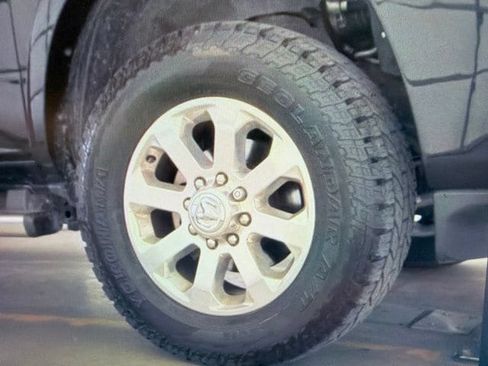 Used 2022 RAM 2500 Laramie AWD/4WD image 8