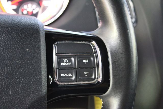 Used 2019 Dodge Grand Caravan SXT FWD image 21