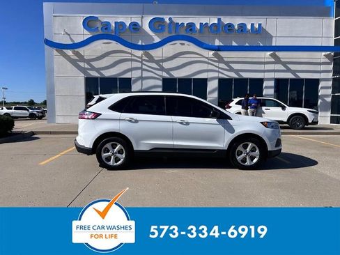 Used 2023 Ford Edge SE image 1