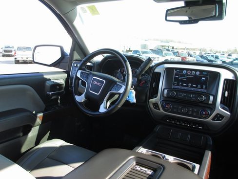 Used 2018 GMC Sierra 1500 SLT image 26