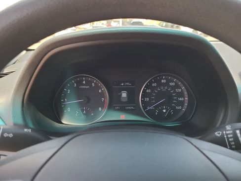 Used 2018 Hyundai Elantra GT FWD image 26