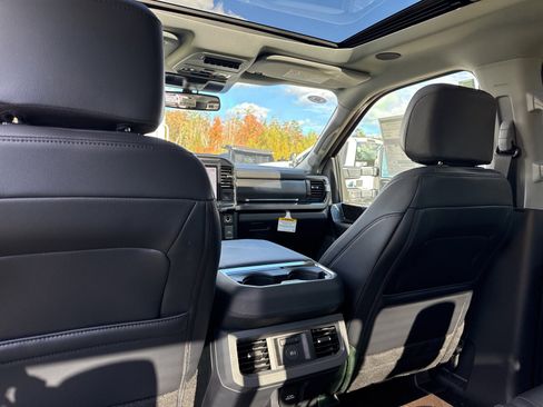 New 2026 Ford F250 Lariat w/ Lariat Ultimate Package image 13
