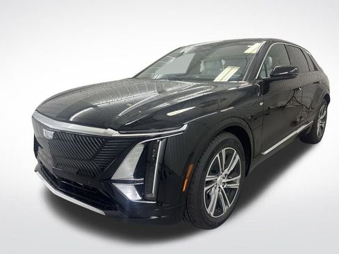 New 2025 Cadillac Lyriq Luxury image 13