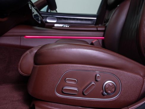 Used 2023 Genesis G90 3.5T AWD/4WD image 19
