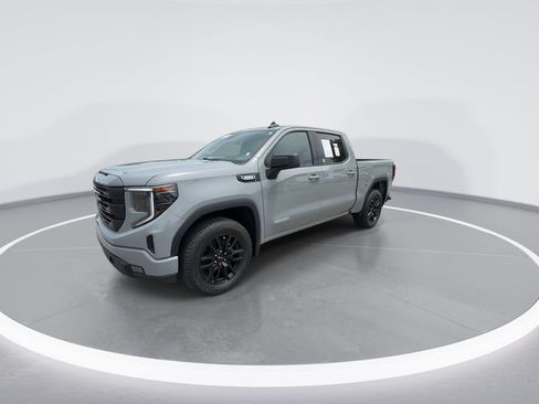Used 2024 GMC Sierra 1500 Elevation AWD/4WD image 5
