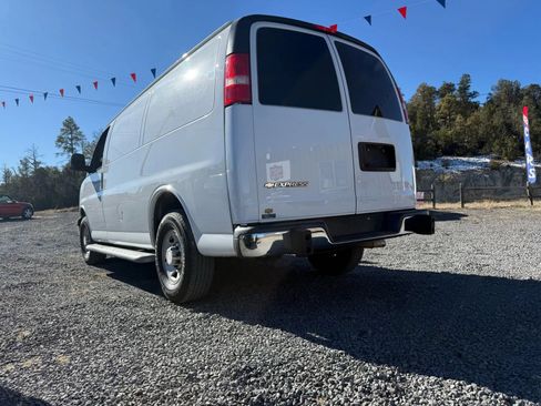 Used 2019 Chevrolet Express 2500 w/ Driver Convenience Package RWD image 15