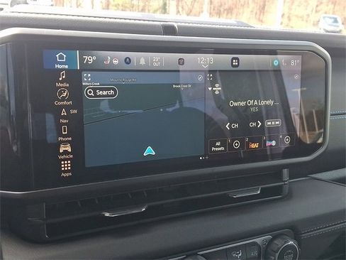 Used 2024 Jeep Wrangler High Altitude image 17