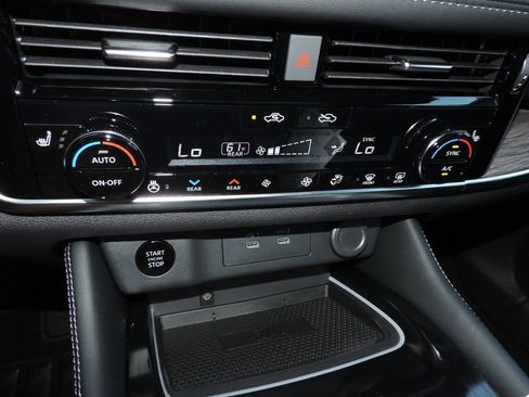 New 2026 Nissan Rogue Platinum image 23