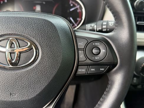 Used 2019 Toyota RAV4 Limited w/ Cold Weather Package FWD image 12