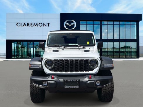 Used 2025 Jeep Wrangler Unlimited Rubicon w/ Safety Group AWD/4WD image 2