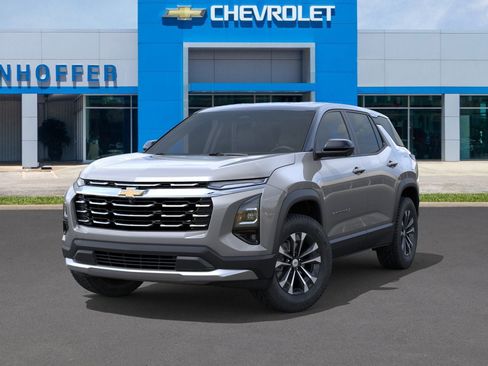 New 2026 Chevrolet Equinox LT w/ Convenience Package II image 6
