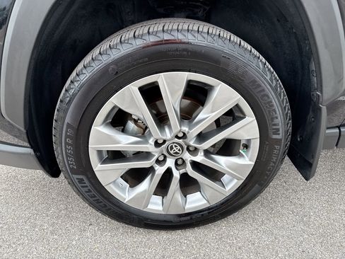 Certified 2025 Toyota RAV4 XLE Premium FWD image 19
