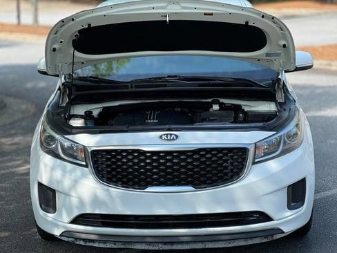 Used 2016 Kia Sedona L FWD image 39