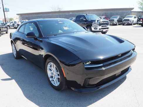 New 2025 Dodge Charger R/T w/ Quick Order Package 25M R/T image 4