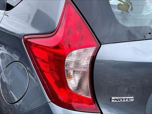 Used 2016 Nissan Versa Note SV FWD image 23